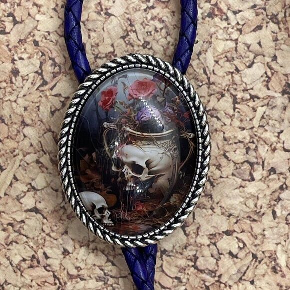 - Gothic Skull Rose Witch Leather Bolo Tie Lariat Necklace Wedding Purple Xmas - Picture 9 of 16